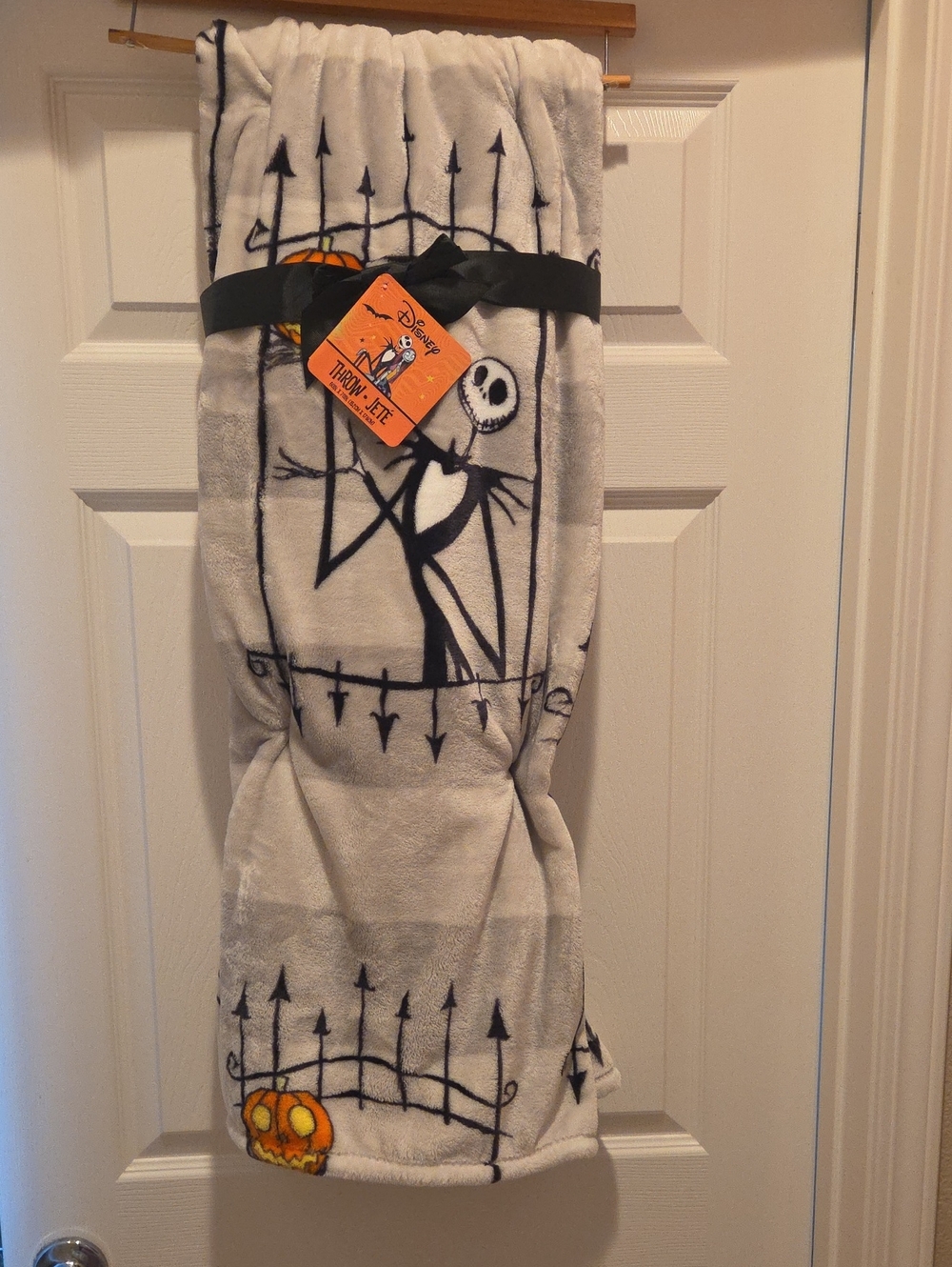 Disney Jack Skellington & Sally Throw